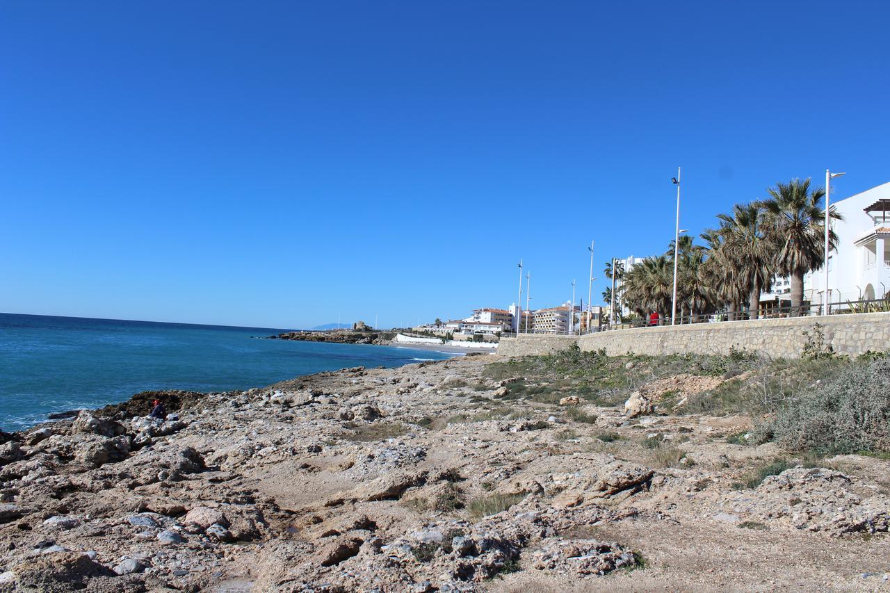 Apartment Fuentes De Nerja Eksteriør billede